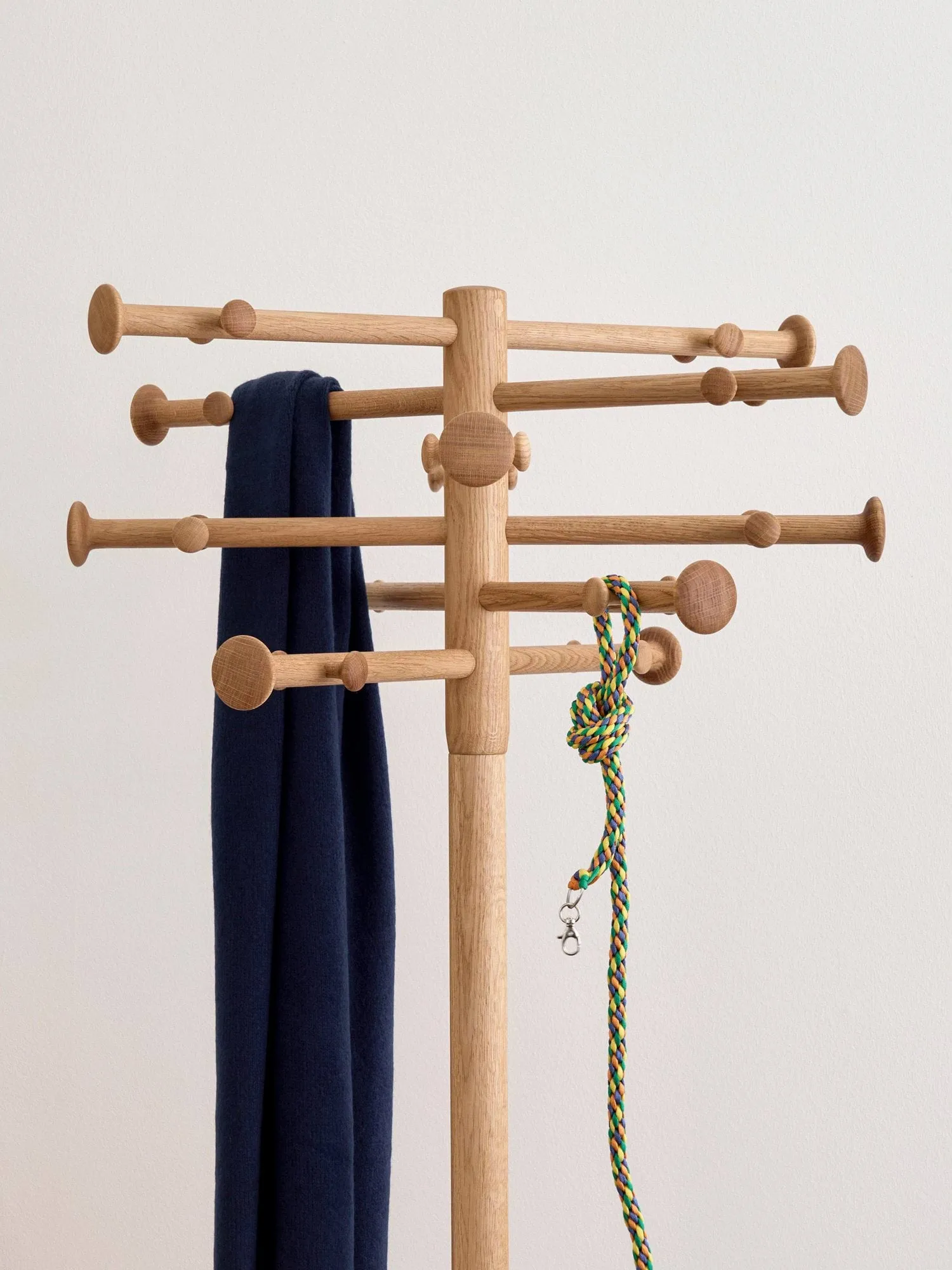 ND09 knaggrekke, Oljet eik, 170 cm Fredericia Furniture