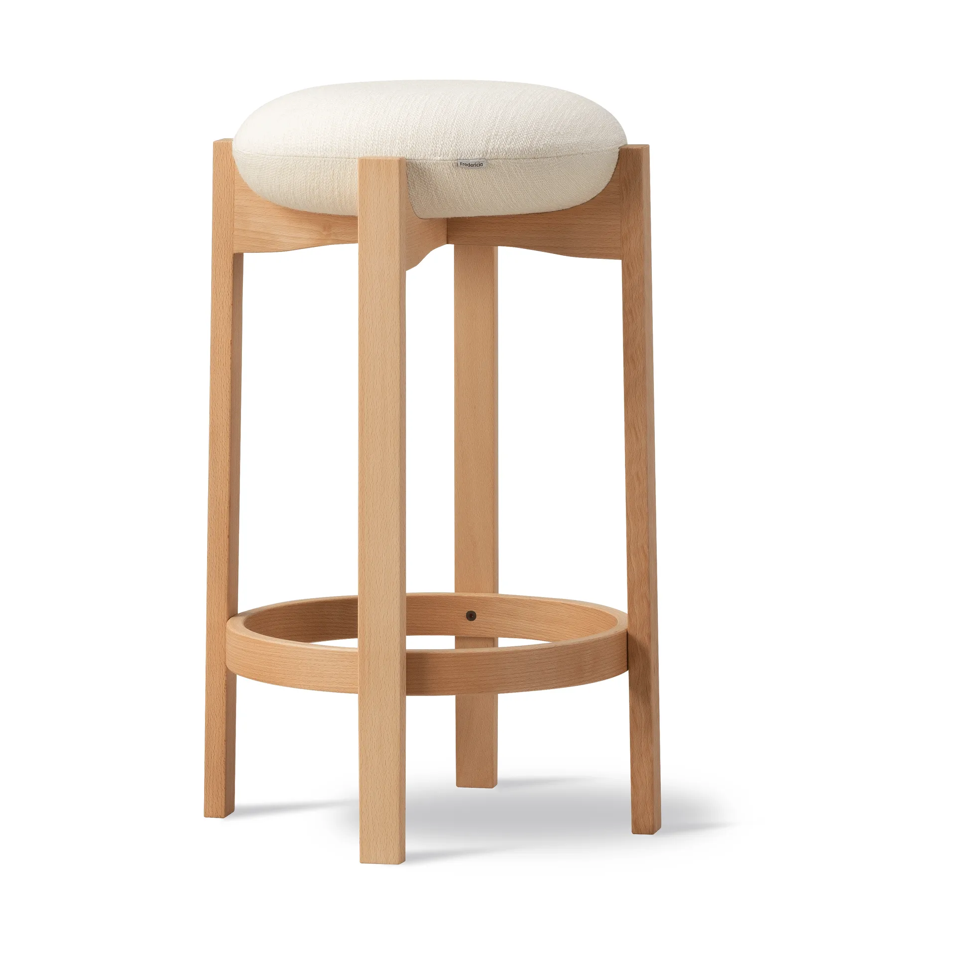 Pioneer krakk høy, Odino NE22 off white-oljet bøk Fredericia Furniture