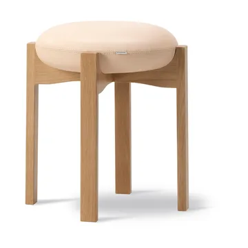 Pioneer rund krakk lav - Lær Vegeta 90-lakkert eik, Ø41x46 cm - Fredericia Furniture