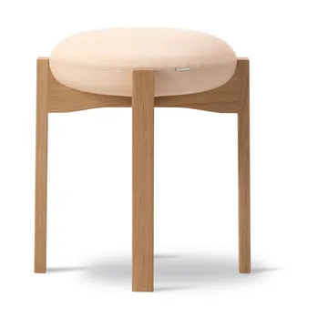 Pioneer rund krakk lav - Lær Vegeta 90-lakkert eik, Ø41x46 cm - Fredericia Furniture