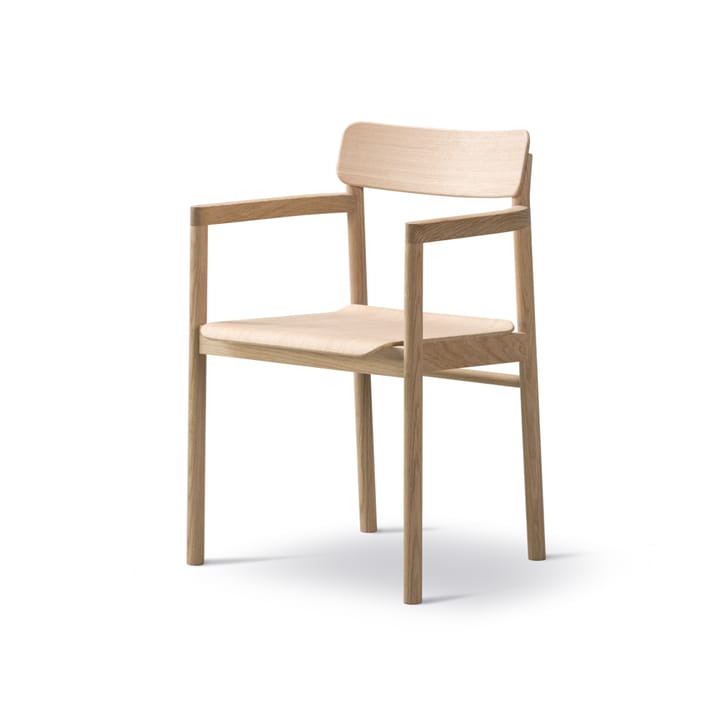 Post 3445 armlenestol - eik lakk - Fredericia Furniture