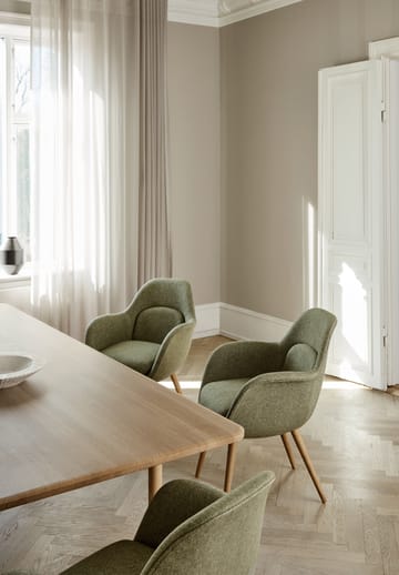 Post 6441 spisebord 270x100 cm - Eikesåpe - Fredericia Furniture