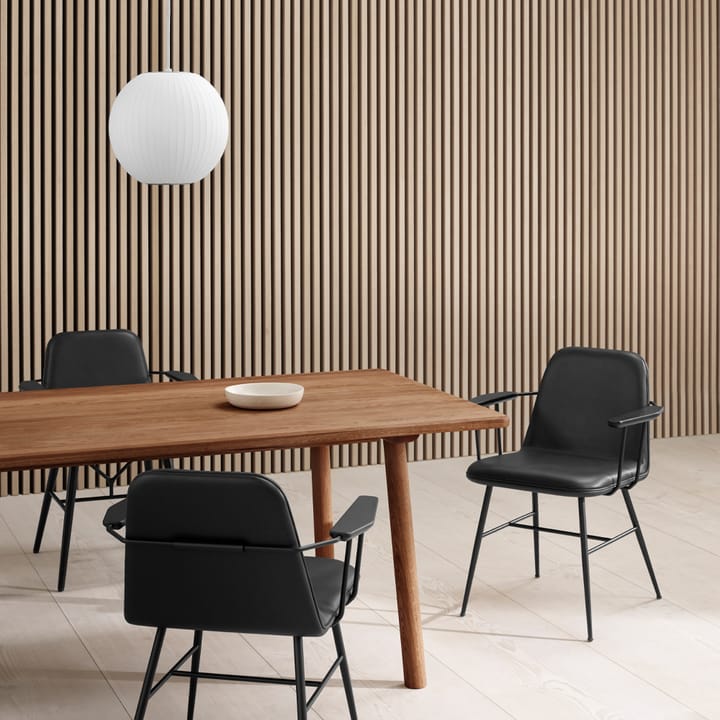 Taro 6106 spisebord, eik såpe, 220x93,5cm Fredericia Furniture