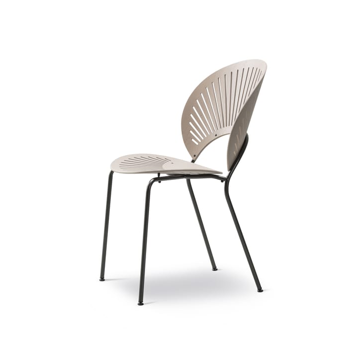 Trinidad 3398 stol, Lysegråbetset eik-flint Fredericia Furniture