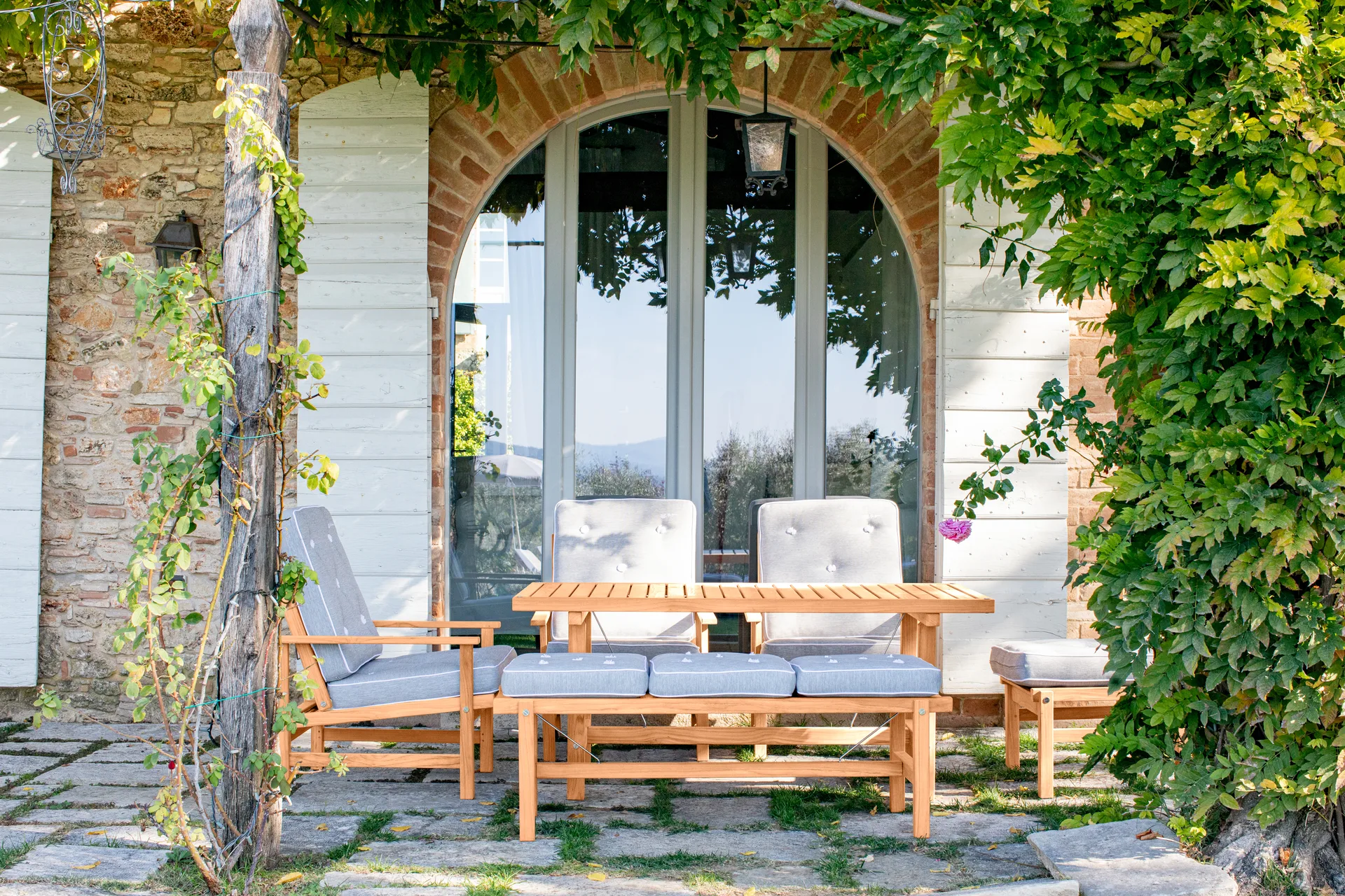 Bord 62, Redwood, 155x85x65,5 cm Fri Form