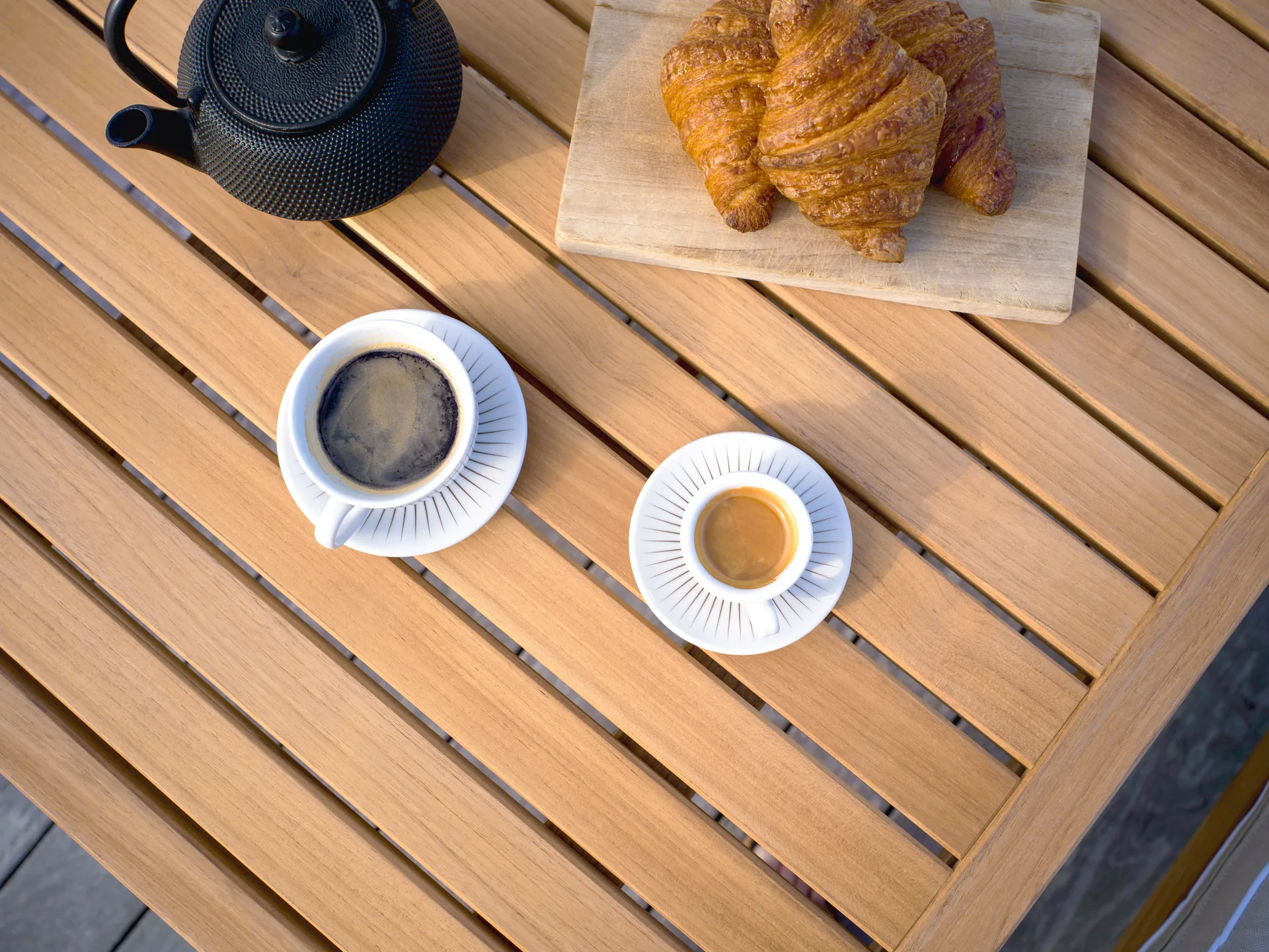 Bord 65, Teak, 128x120x68 cm Fri Form