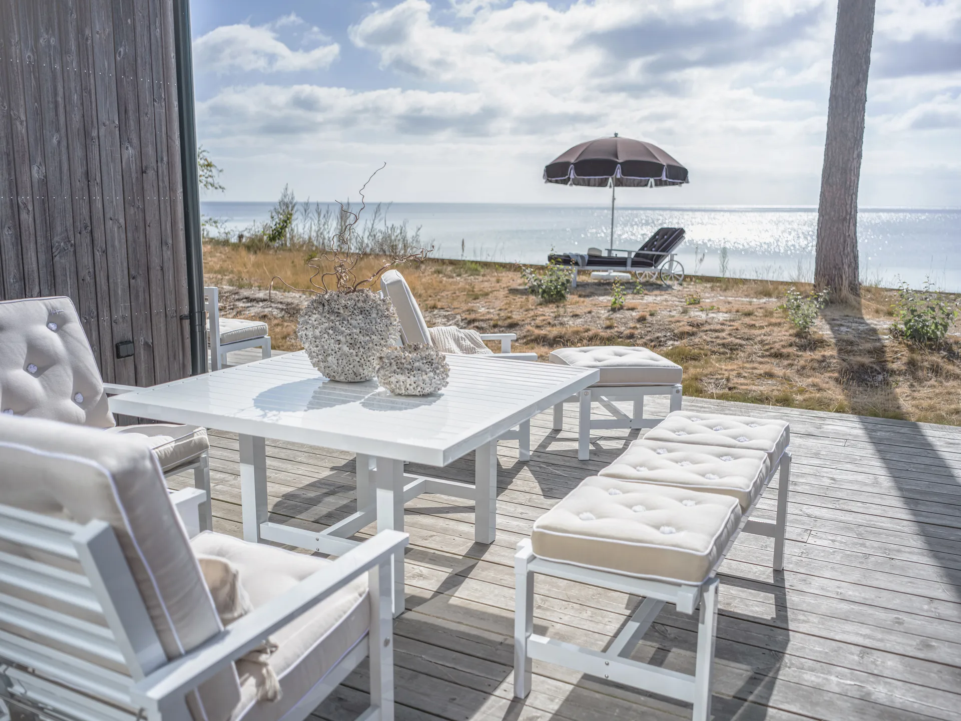 Bord 65, White, 124x133x66 cm Fri Form