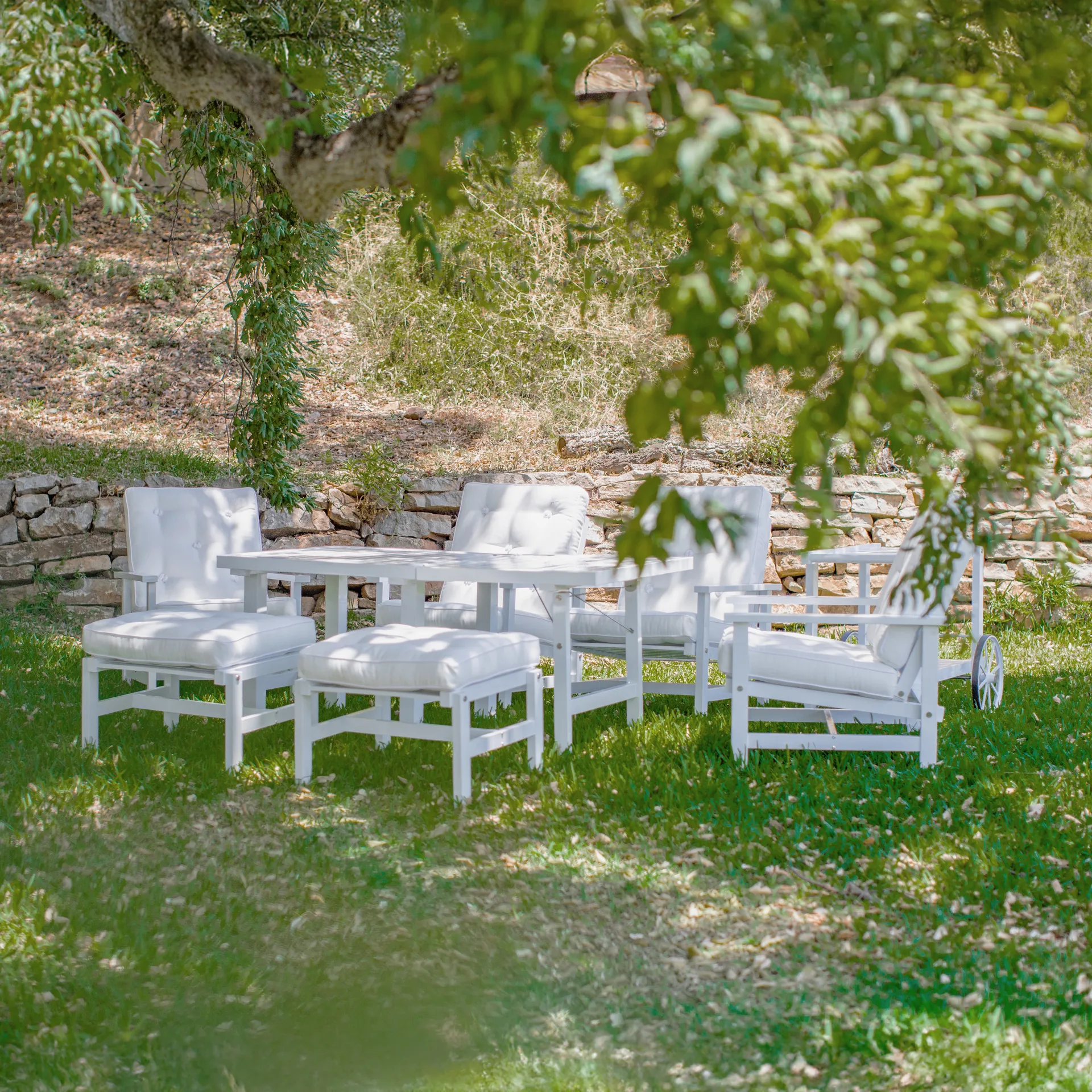 Ileggsplate med ben 68, White, H: 66 cm Fri Form