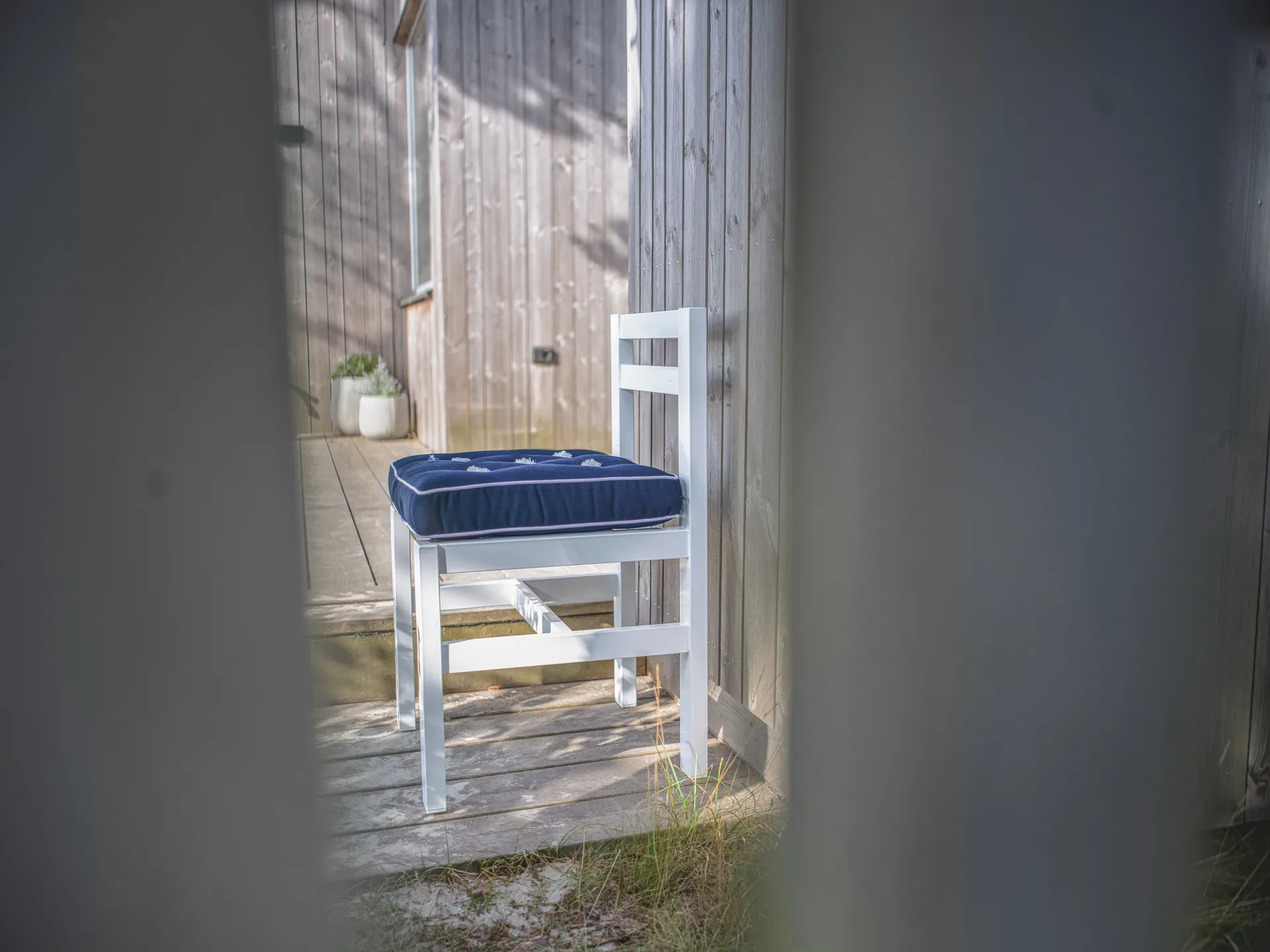 Stol 06, White Fri Form