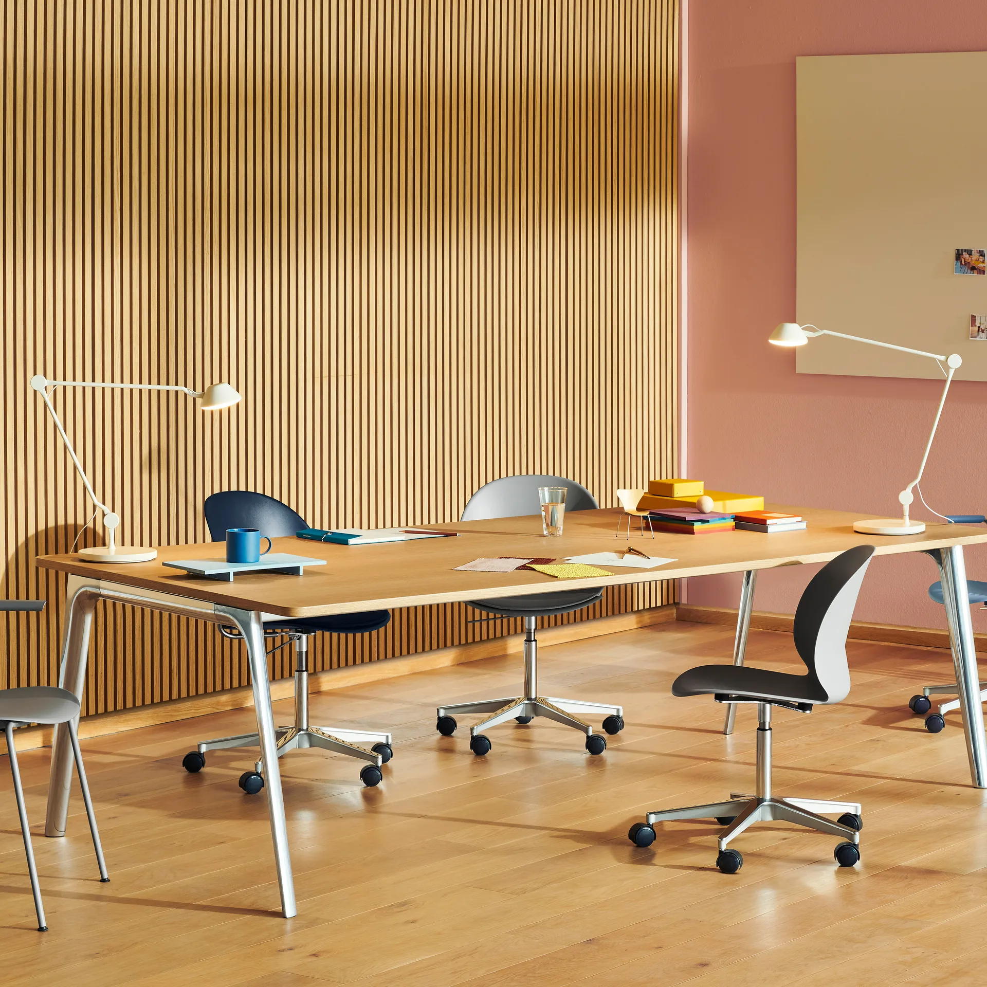 AQ01 bordlampe, Hvit Fritz Hansen