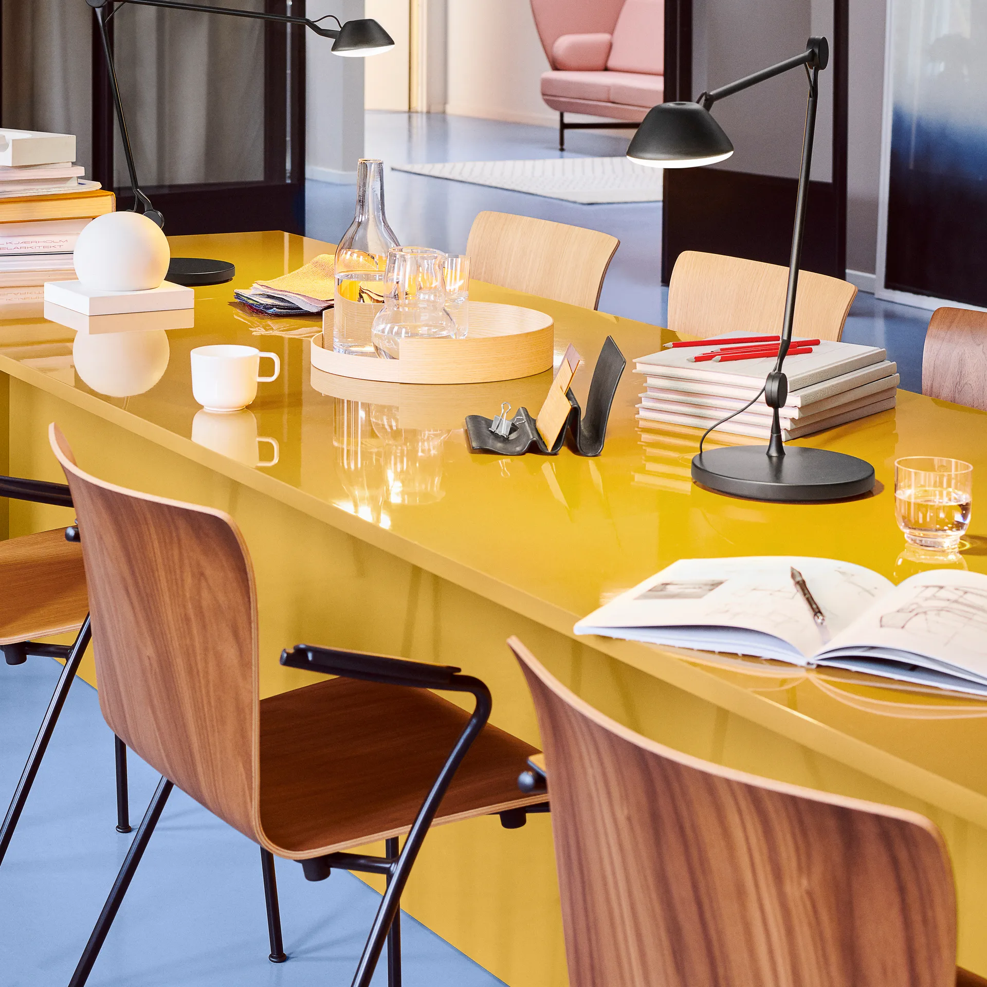 AQ01 bordlampe, Svart Fritz Hansen