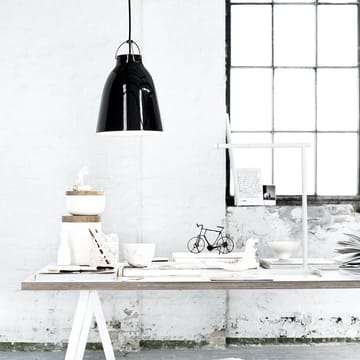 Caravaggio 2 pendel - Sort-sort tekstilledning - Fritz Hansen