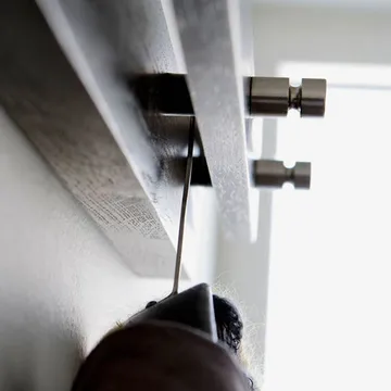 Cutter kleshenger - eik svartbejset, 7 stk knagger - Fritz Hansen