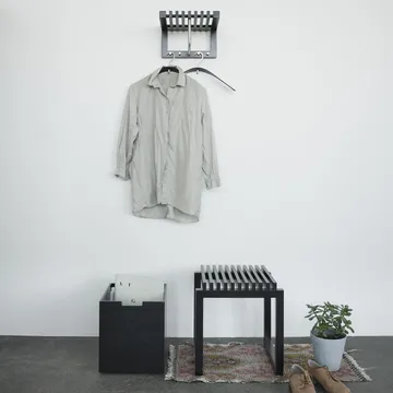 Cutter krakk - svartlakkert eik - Fritz Hansen