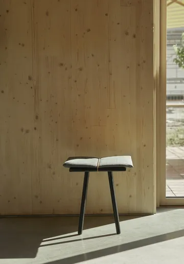 Georg ullpute med rem til krakk/barstol - Lysegrå-natur - Fritz Hansen