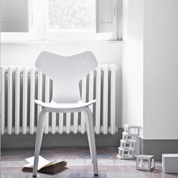 Grand Prix 3130 stol - Midnight blue-malt ask-kromat stålfot - Fritz Hansen