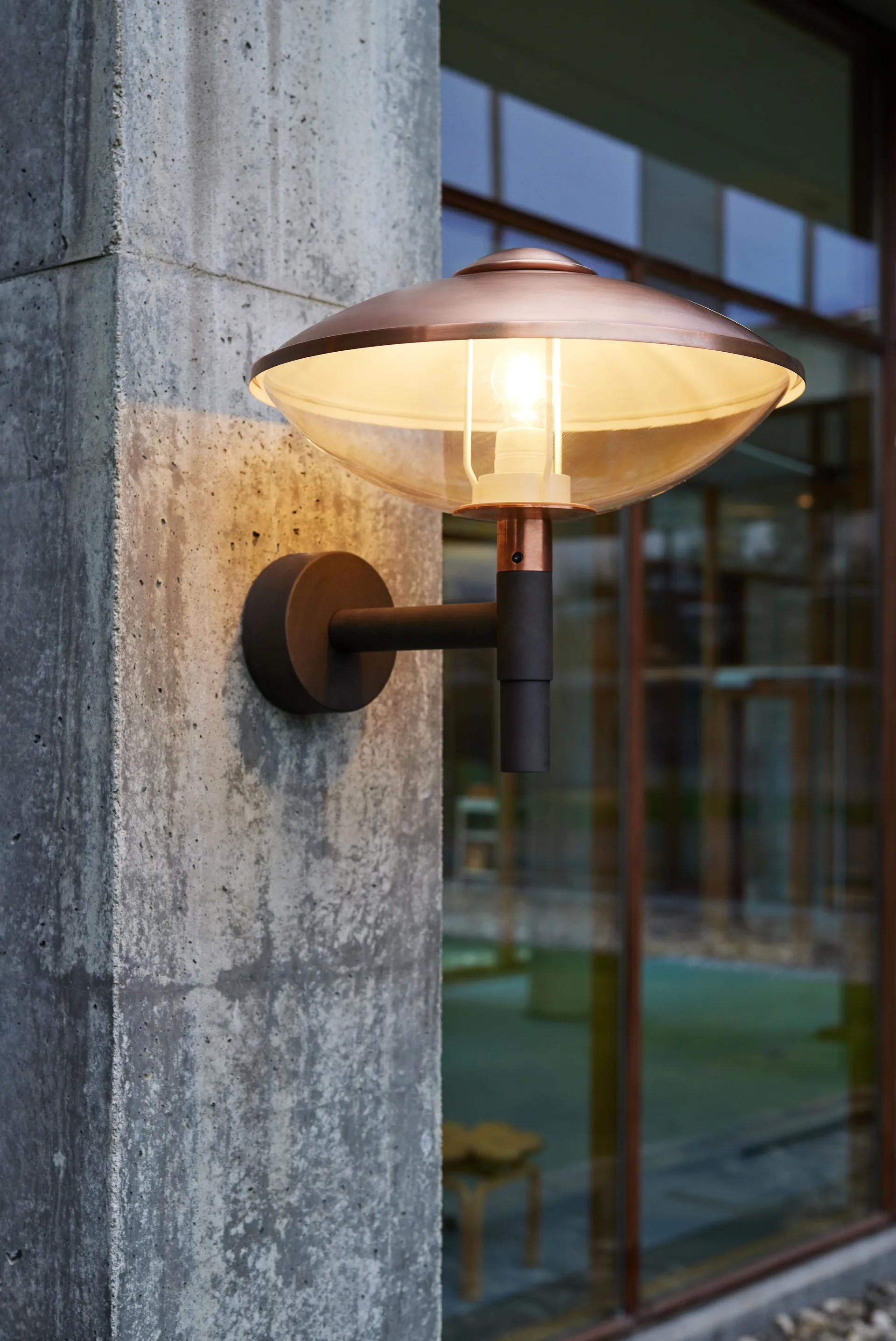 HL410 Outdoor fasadebelysning, Copper-clear Fritz Hansen