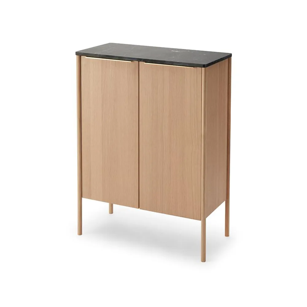Jut High skap, Oak oljet-svart marmor-messing Fritz Hansen