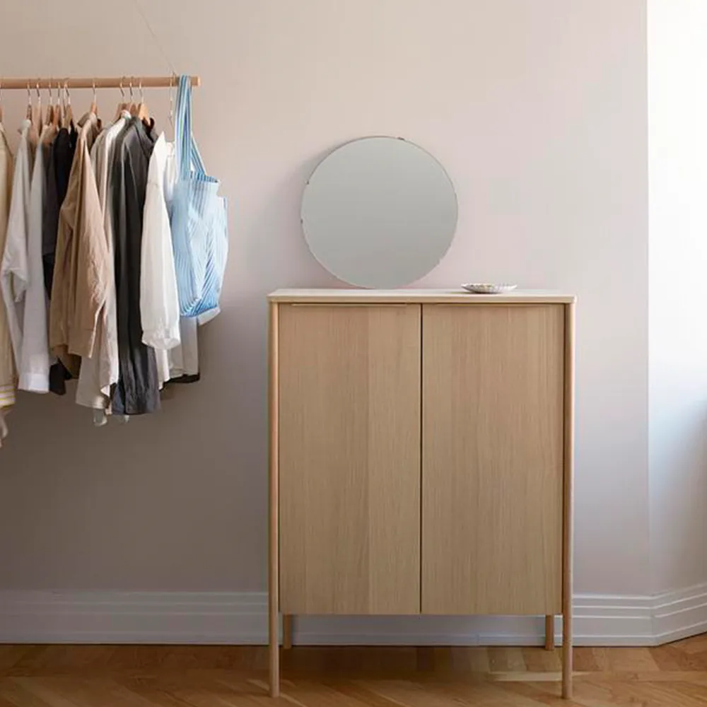 Jut High skap, Oak oljet-svart marmor-messing Fritz Hansen