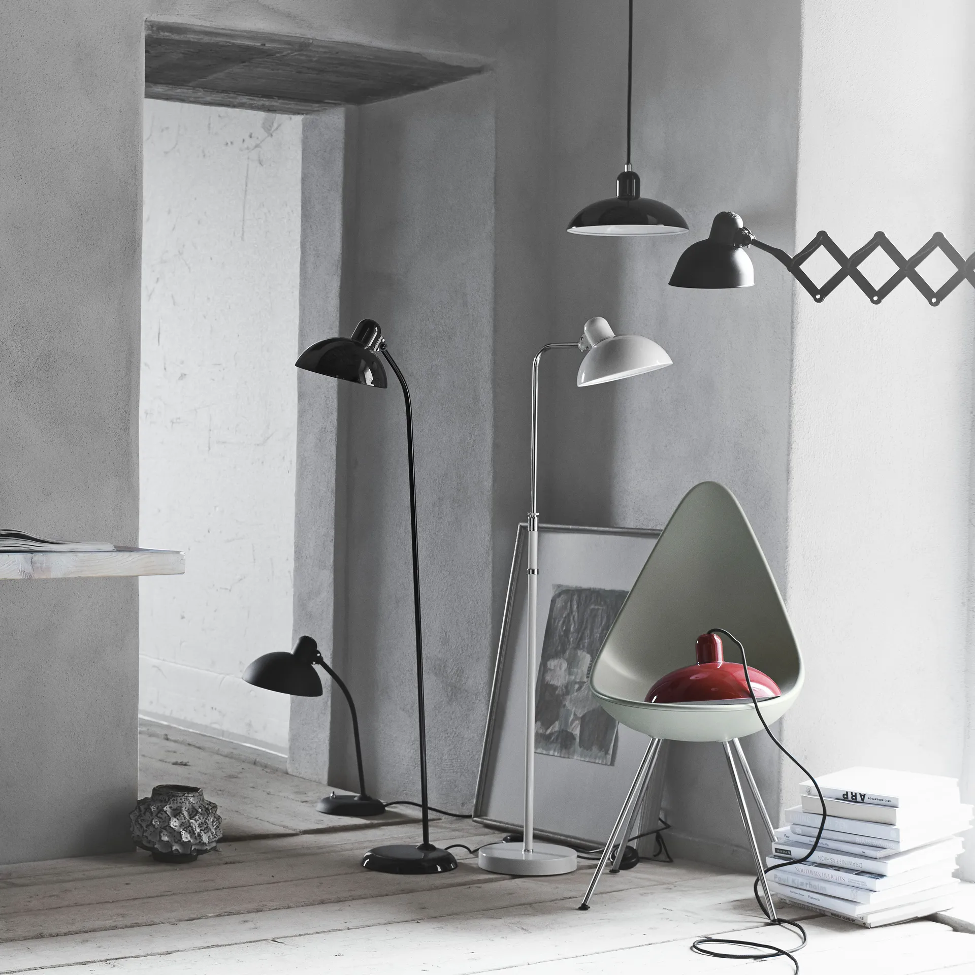 Kaiser Idell 6556-F gulvlampe, Black Fritz Hansen