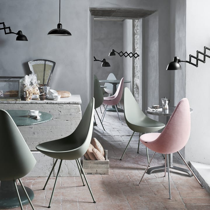 Kaiser Idell 6718-W vegglampe, Matt black Fritz Hansen