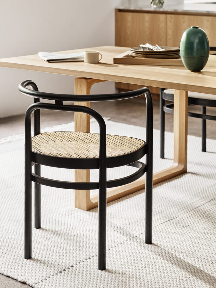 PK15 armlenestol, Svart ask-rotting natur Fritz Hansen