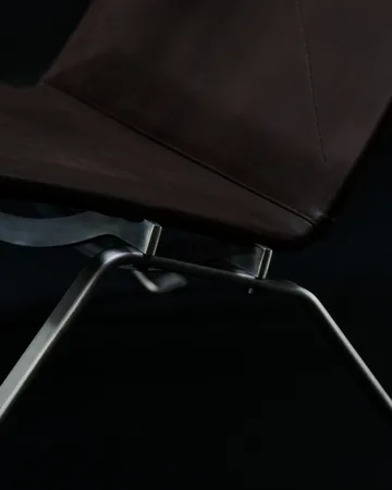 PK22 lenestol - Haze dark brown lær-rustfritt stål - Fritz Hansen