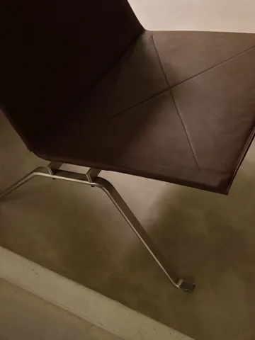 PK22 lenestol - Haze dark brown lær-rustfritt stål - Fritz Hansen