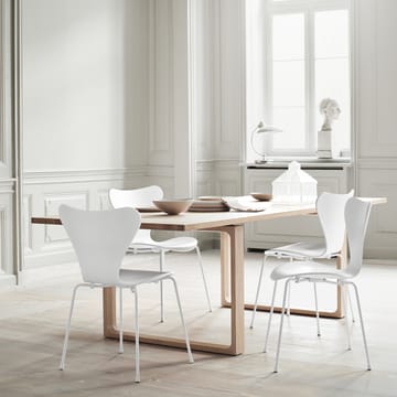 Sjuan 3107 stol - Lysebeige-farget ask-kromat stål stativ - Fritz Hansen