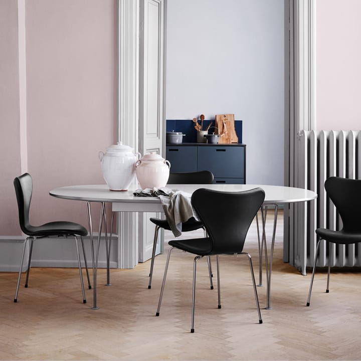 Sjuan 3107 stol, Lysebeige-farget ask-kromat stål stativ Fritz Hansen
