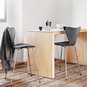 Sjuan 3187 barkrakk - Lakkert ask evergreen-brown - Fritz Hansen