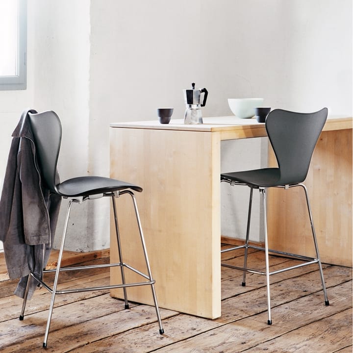 Sjuan 3187 barkrakk, Lakkert ask evergreen-brown Fritz Hansen