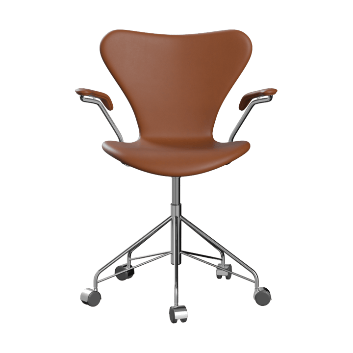 Sjuan 3217 polstret kontorstol myke hjul - Essential walnut leather-chrome - Fritz Hansen