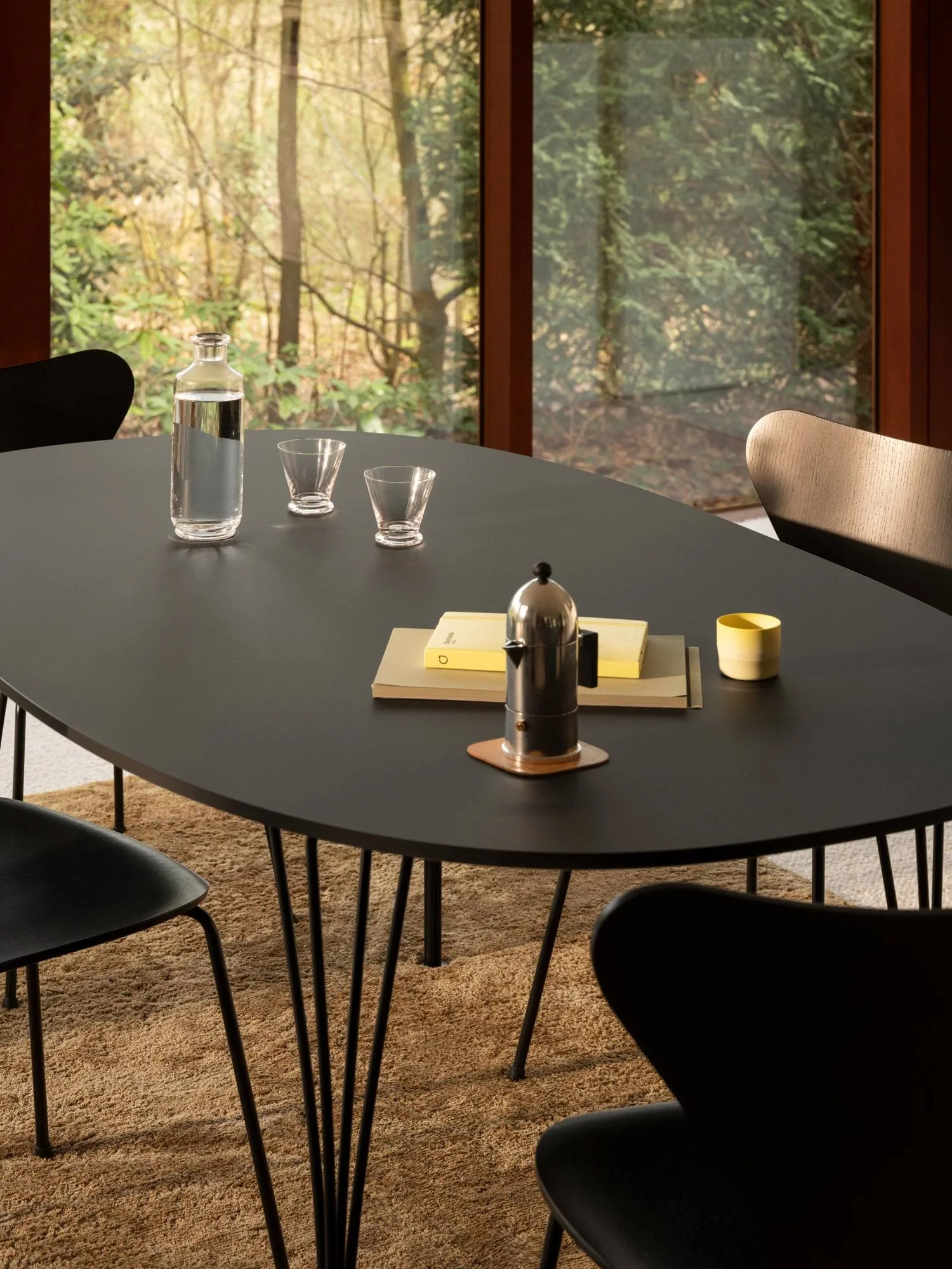 Superellipse B616 spisebord 170x100 cm, Black, 170x100x72 cm Fritz Hansen