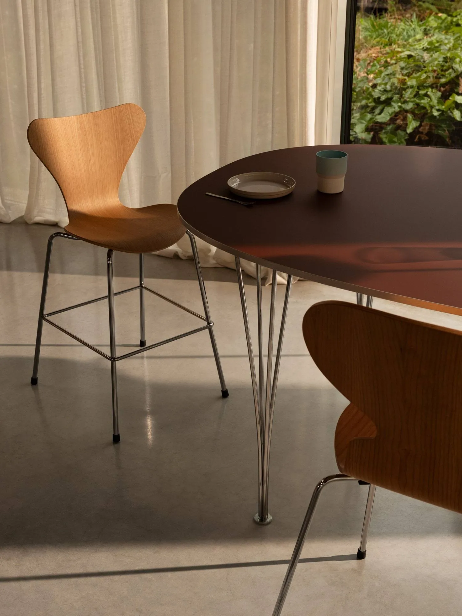 Superellipse B616 spisebord 170x100 cm, Rusty red, 170x100x72 cm Fritz Hansen