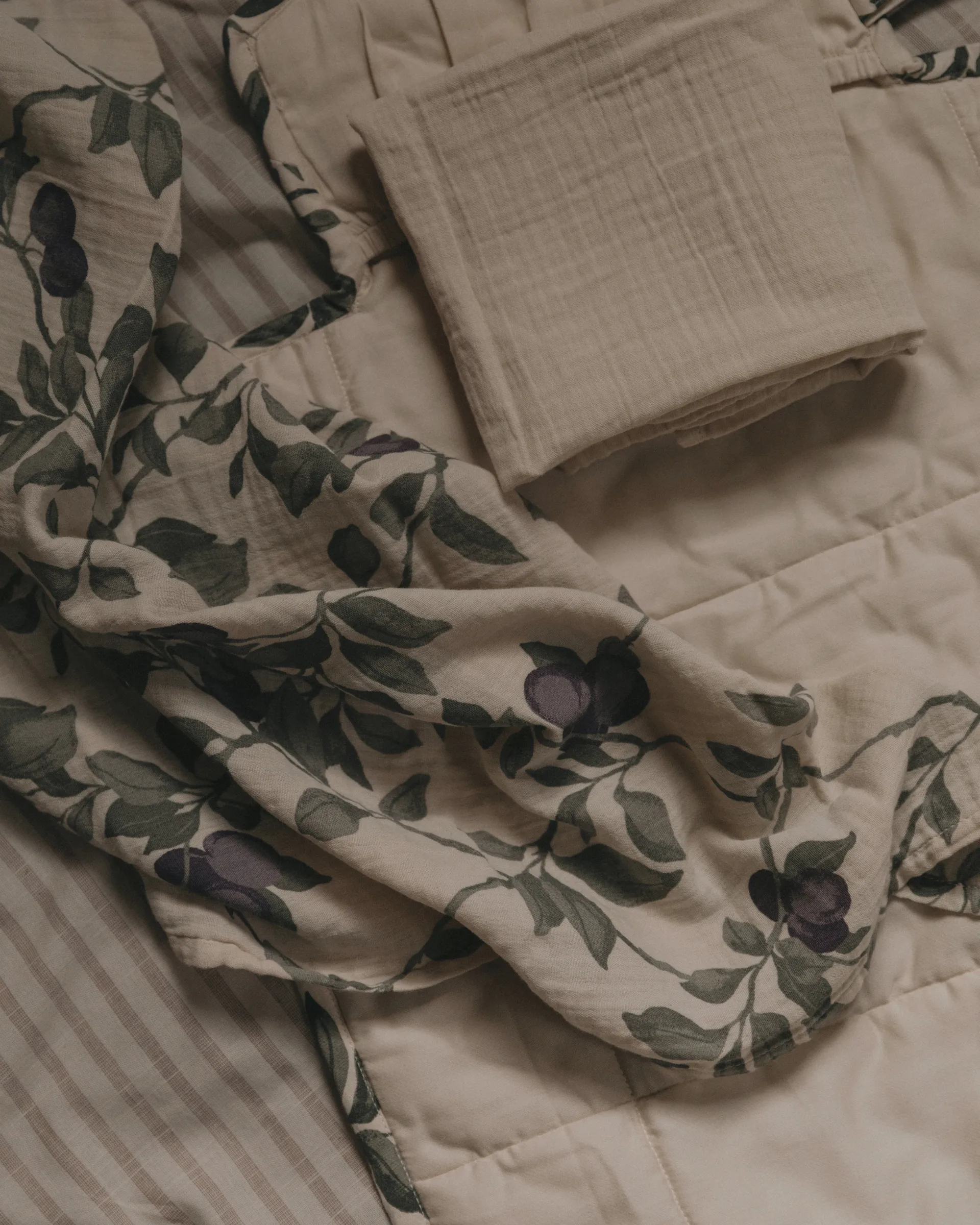 Plum Muslin swaddle teppe, 110x110 cm Garbo&Friends