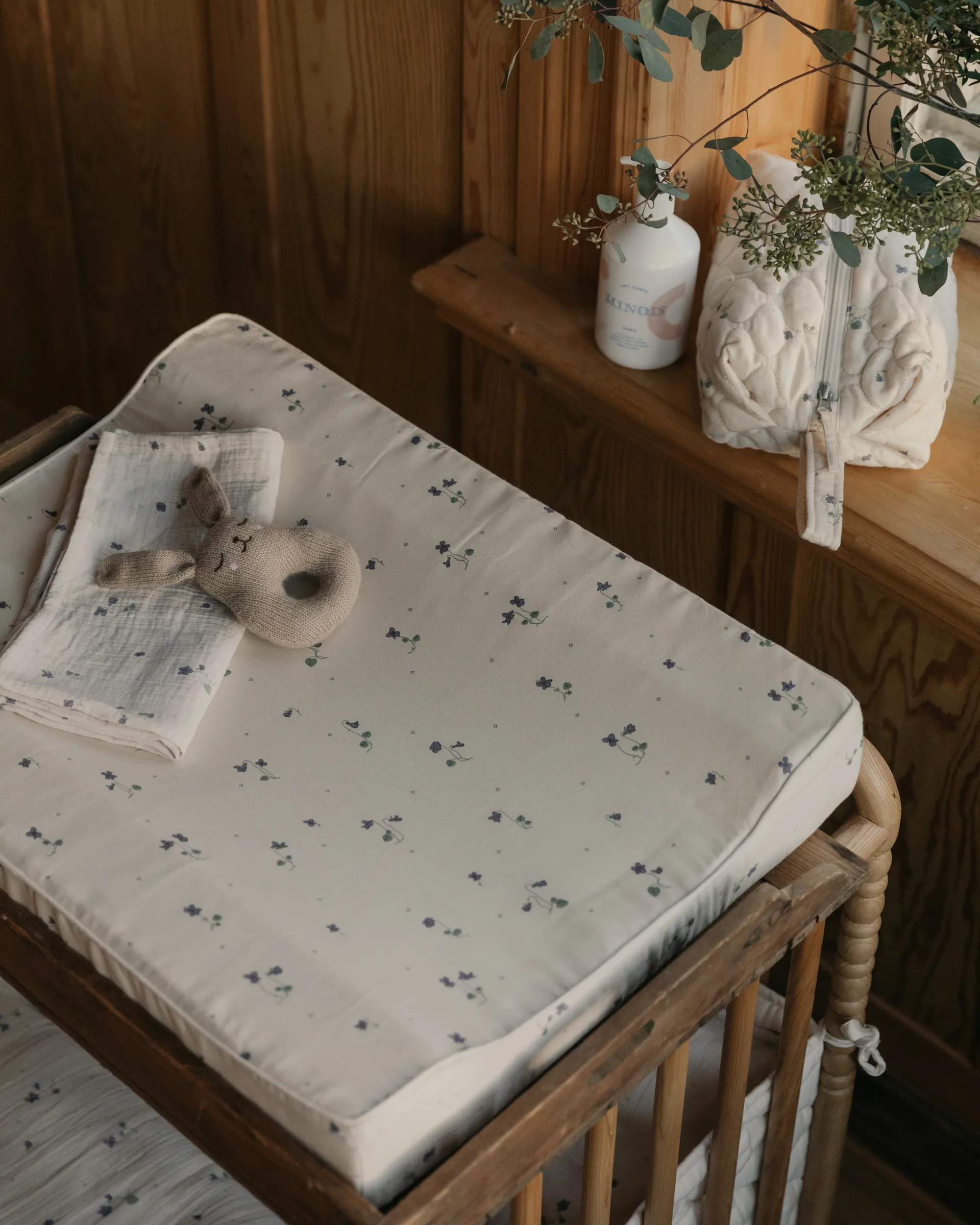 Viola Satin stellematte, 50x65x9 cm Garbo&Friends