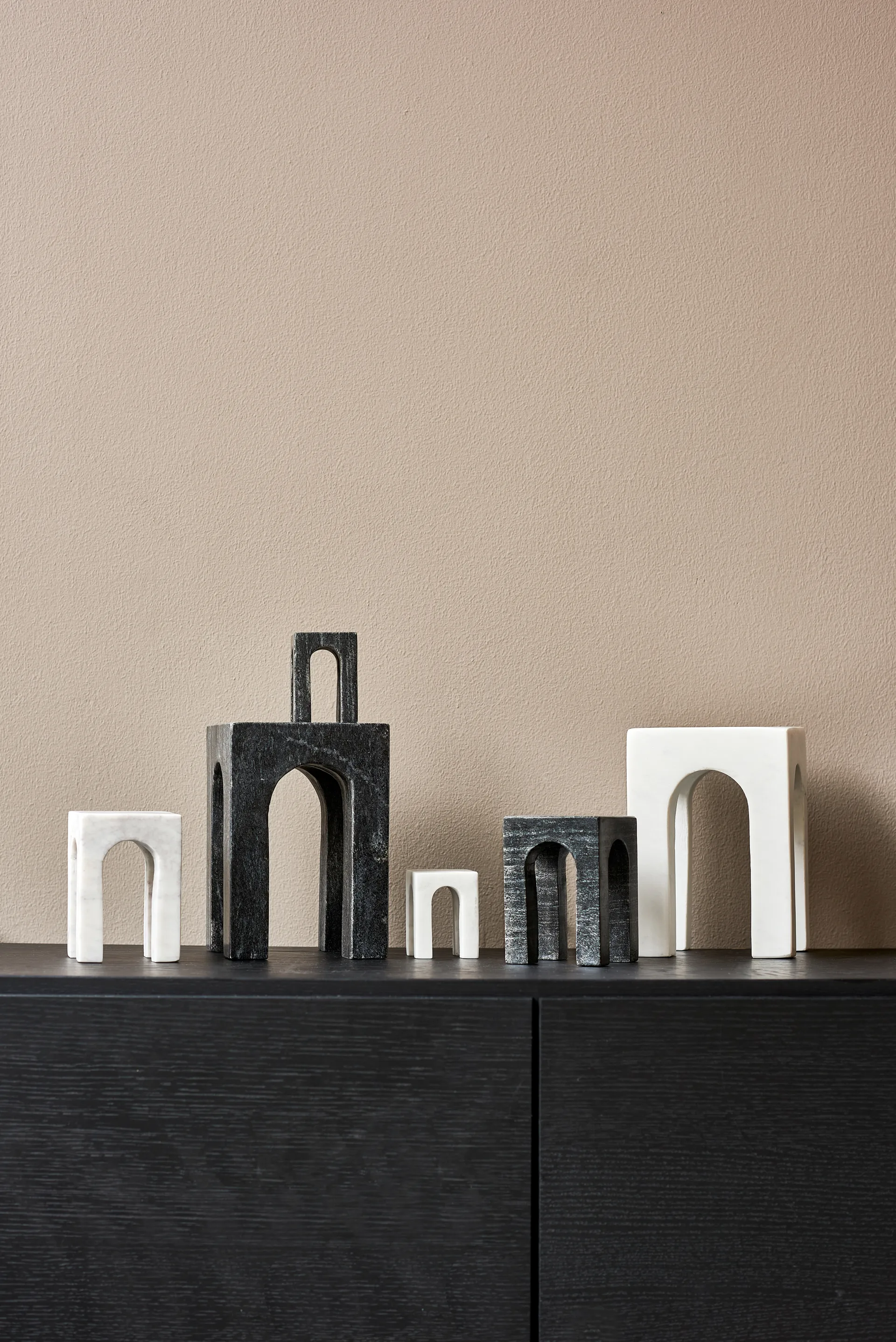 Arkis bokstøtte 3 deler, Hvit Gejst