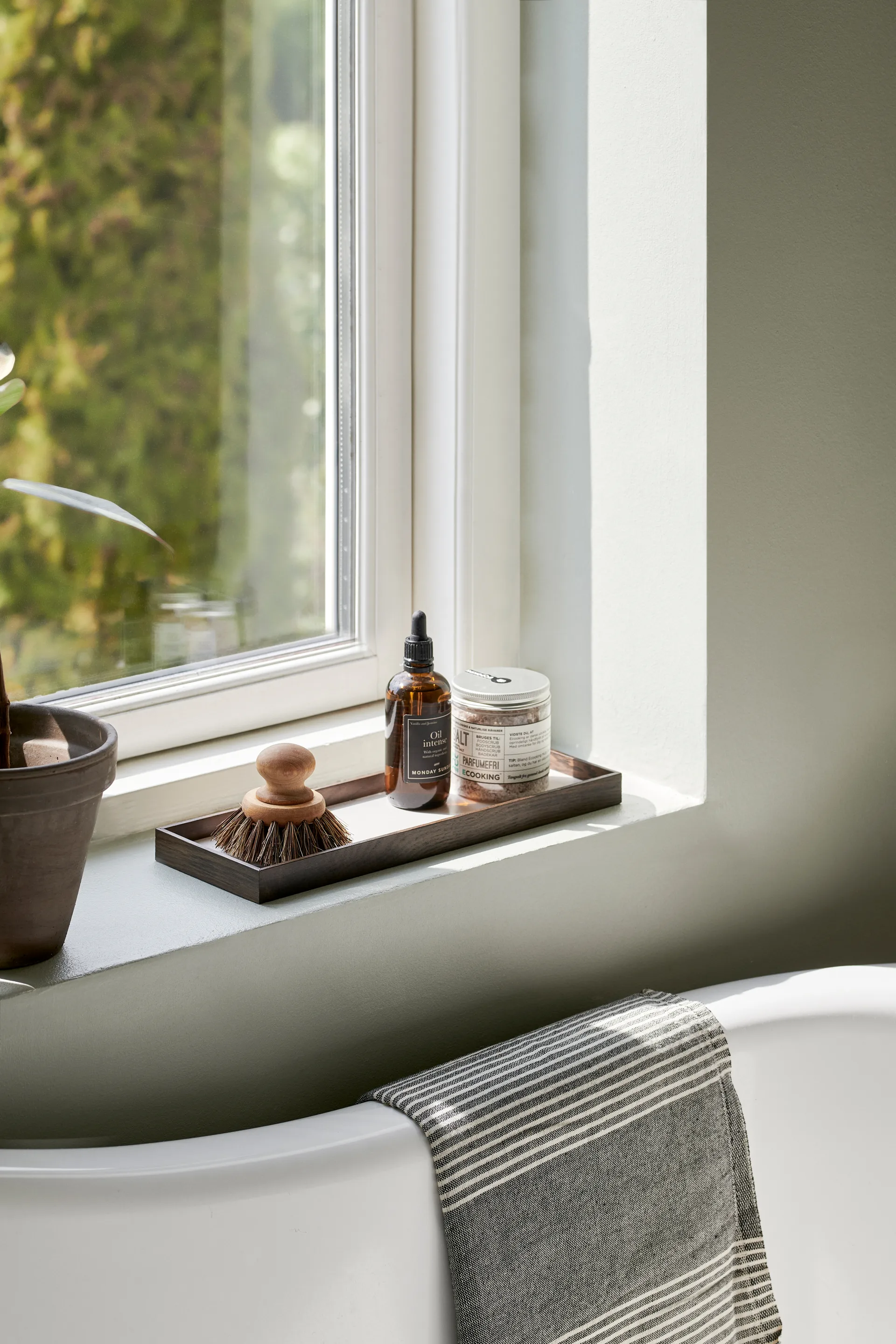 Frame brett small 11x32,4 cm, Røkt eik-beige Gejst