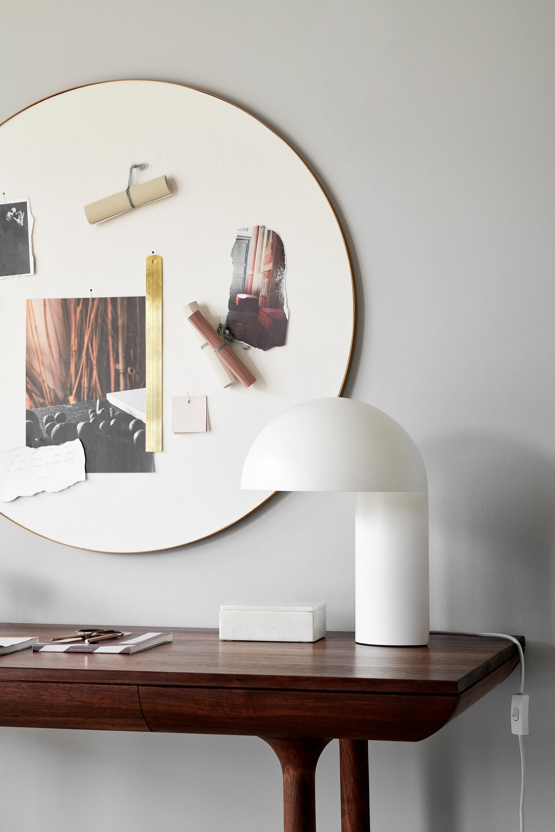 Leery bordlampe 40 cm, Hvit Gejst