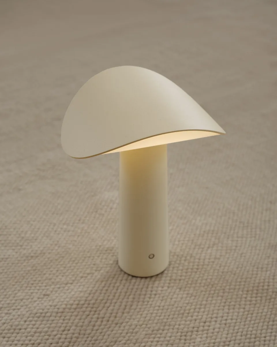 Lium bærbar bordlampe 22,5 cm, Light yellow Gejst