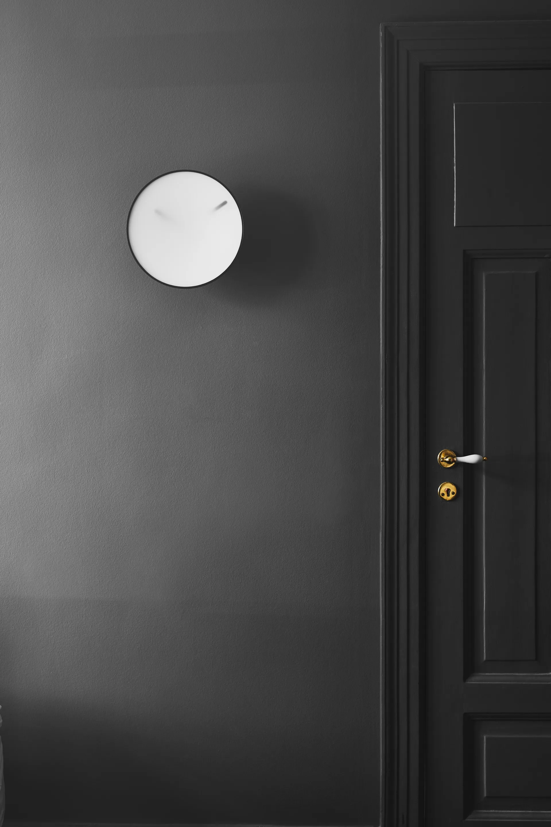 Momentt veggklokke Ø 30 cm, Hvit Gejst