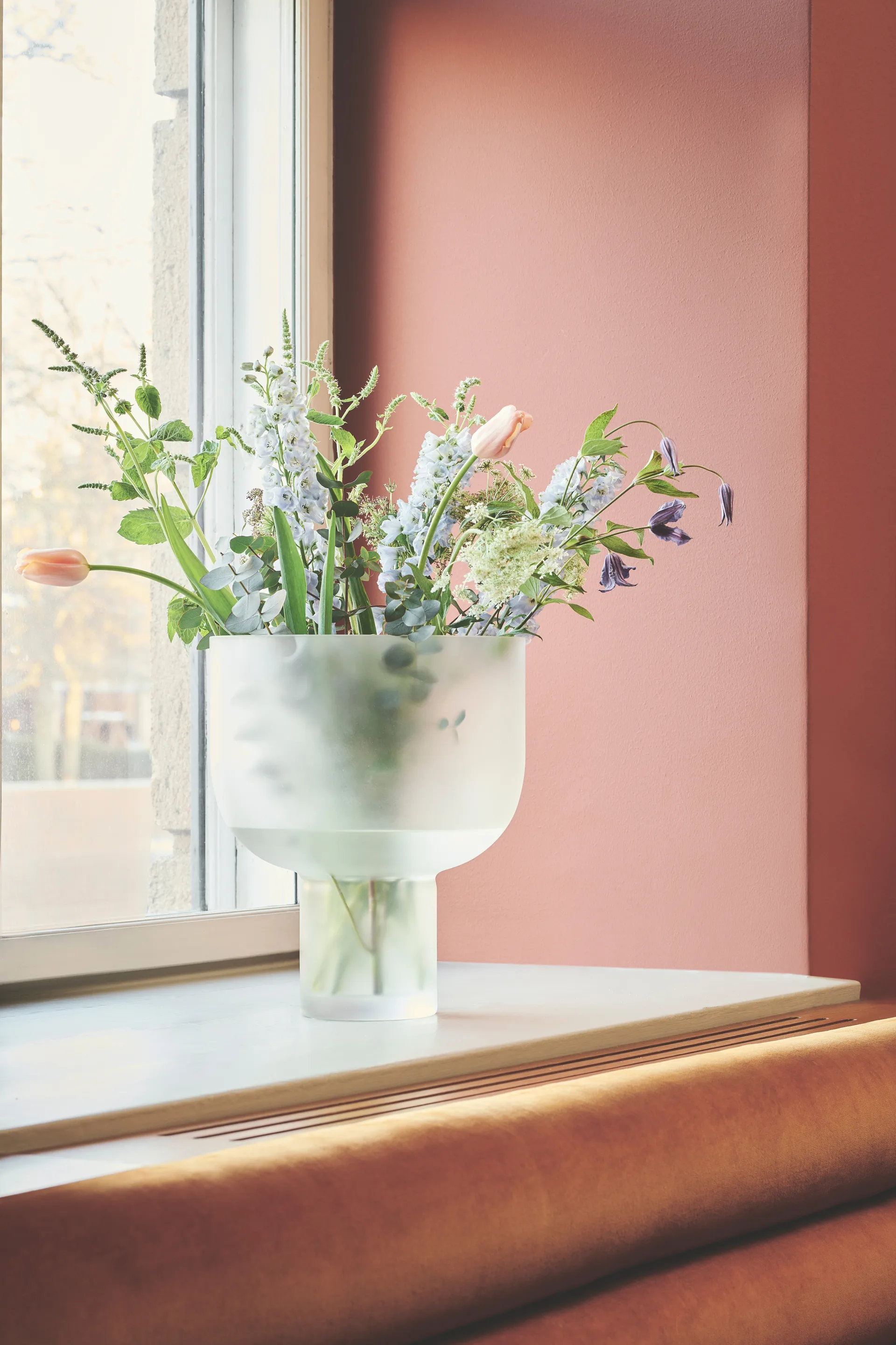 Nebl vase large, Frosted Gejst