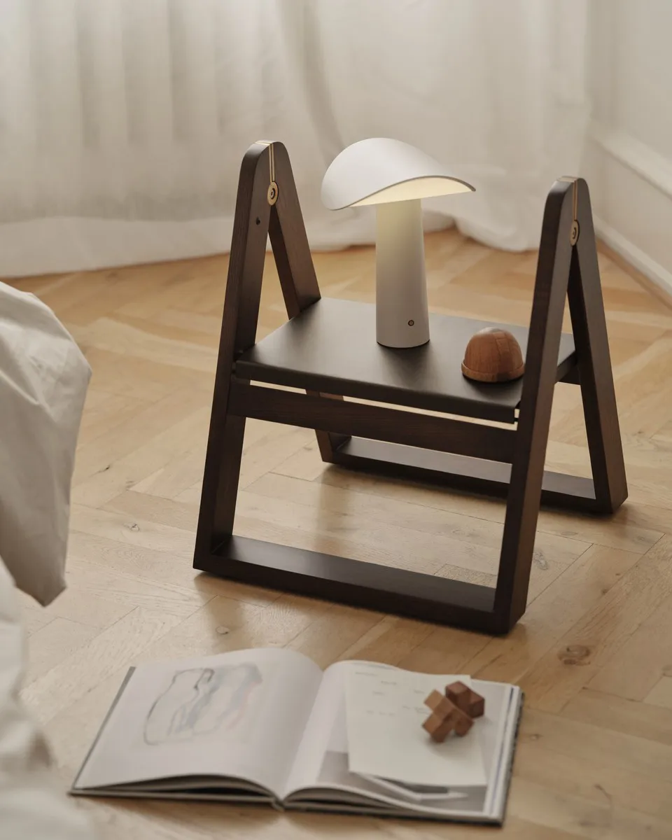 Reech trappestige, Mørk ask Gejst