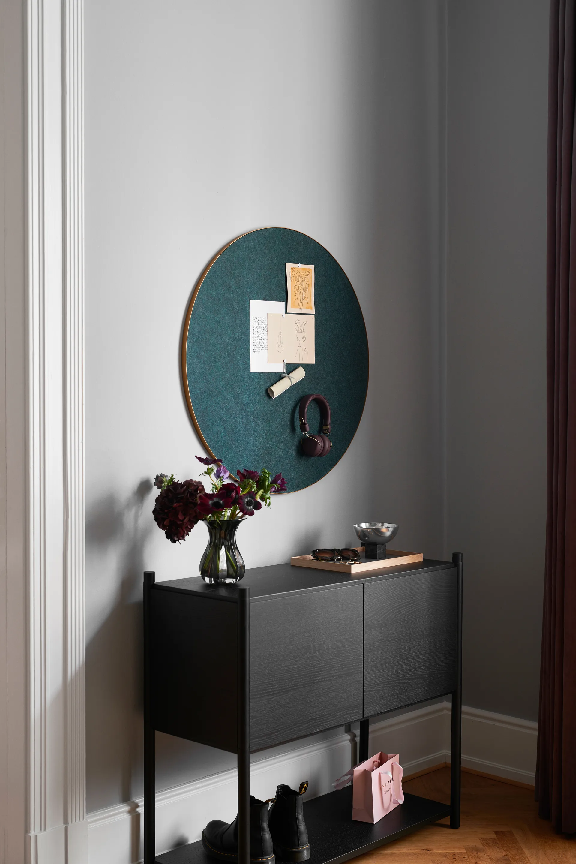 Retell pinboard oppslagstavle Ø 80 cm, Grønn-messing Gejst