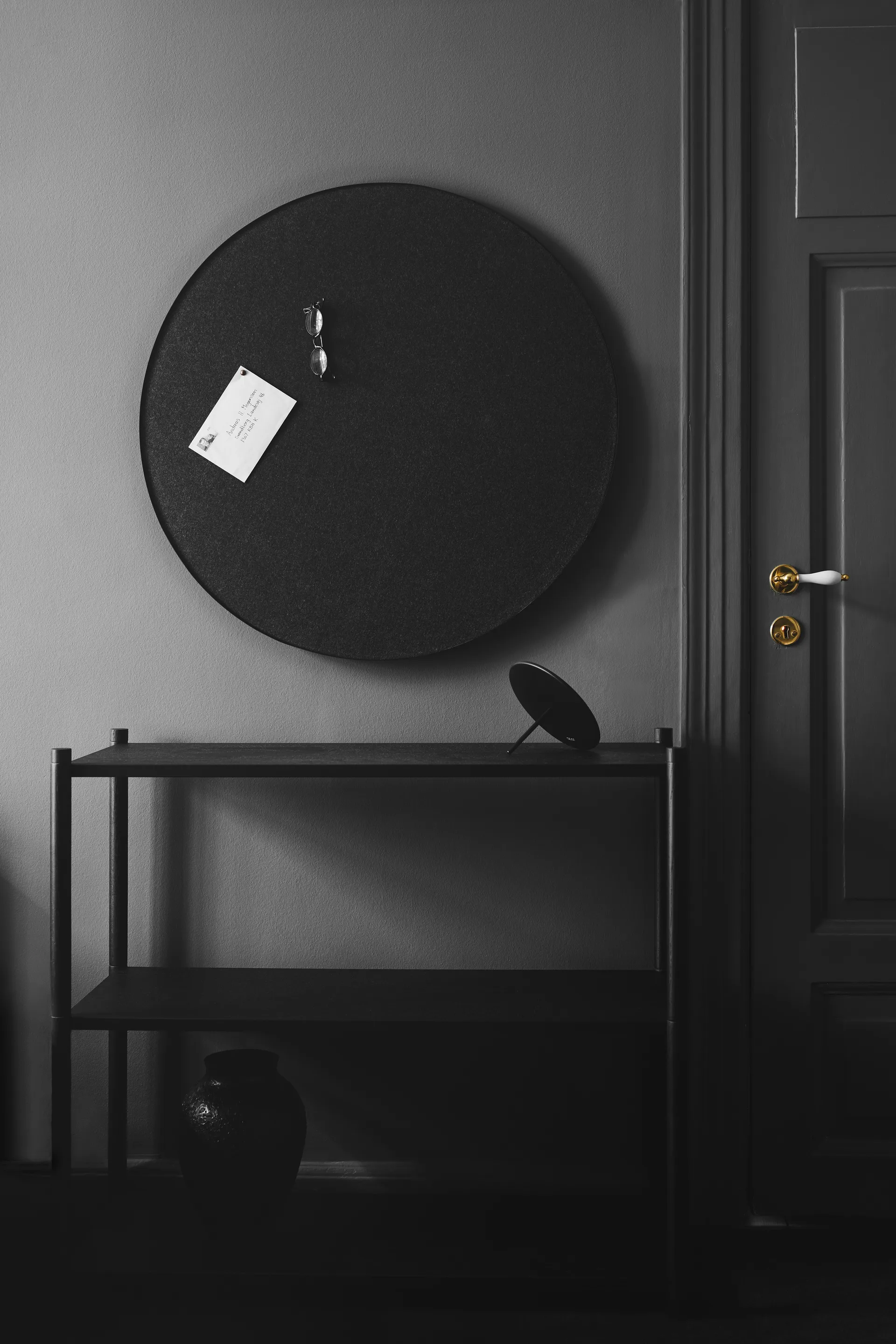 Retell pinboard oppslagstavle Ø 80 cm, Sort Gejst