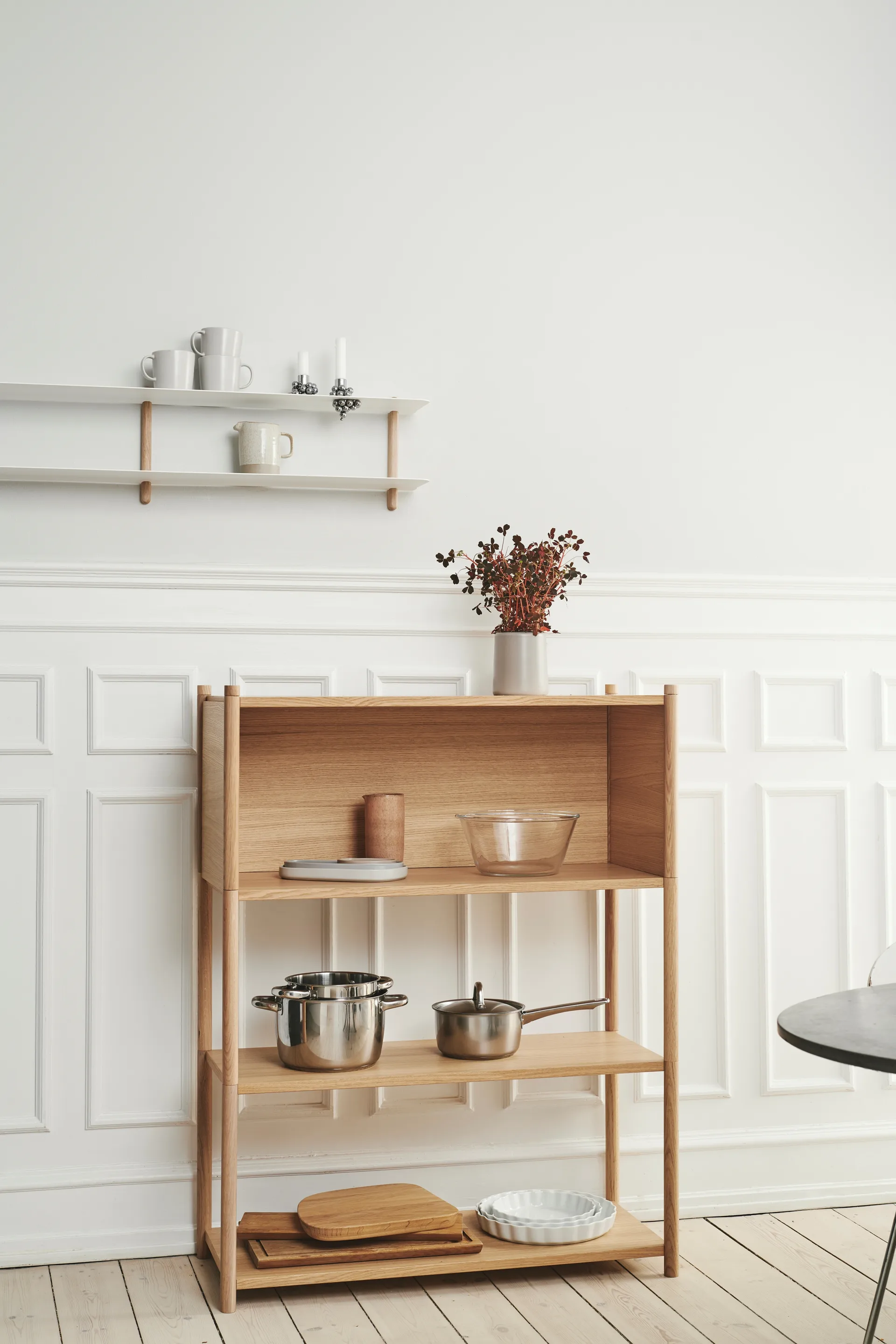 Sceene bookcase B, Lys eik Gejst