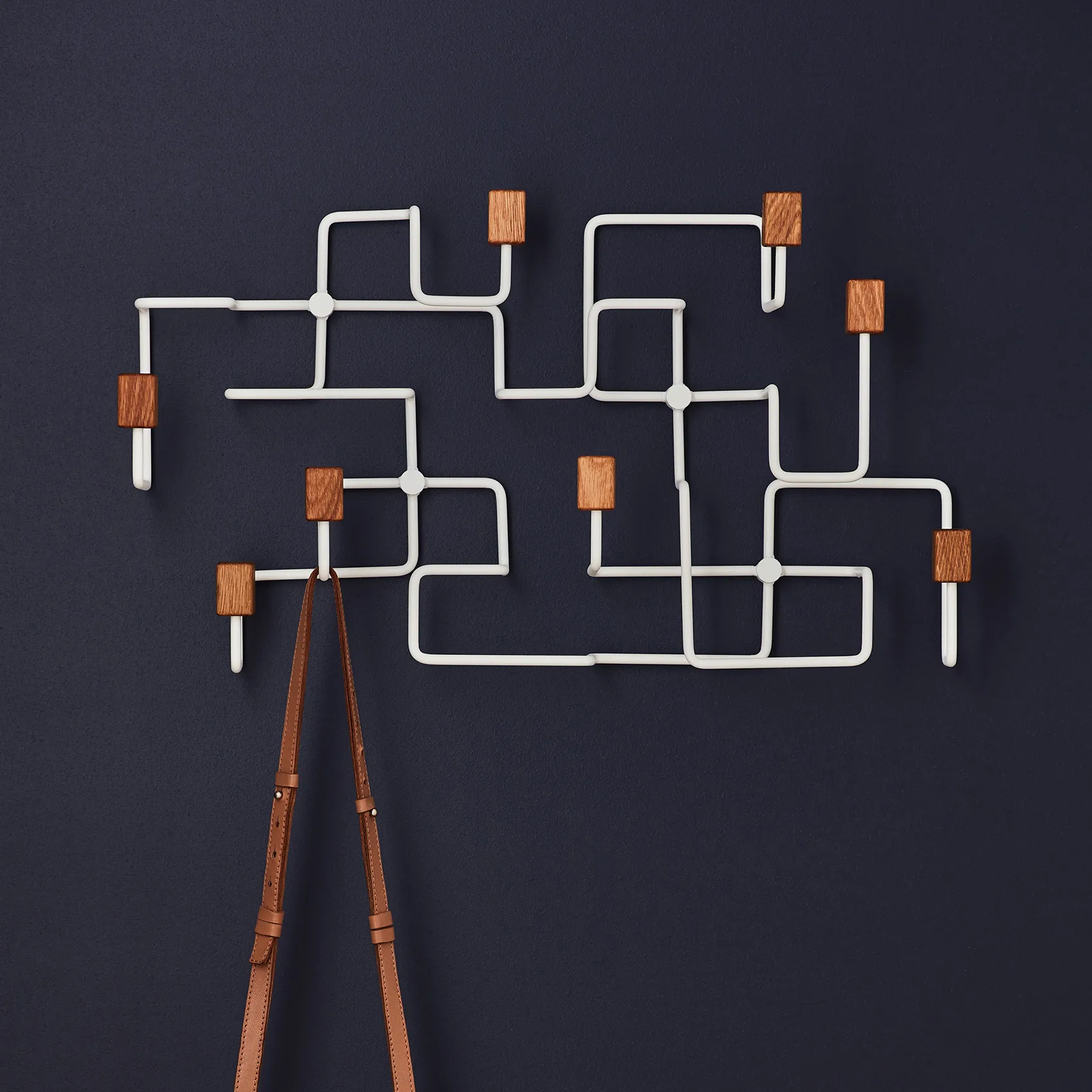 Underground klesknagg, Hvit-eik Gejst