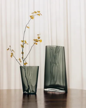 Lituus glassvase - Grå, stor - Georg Jensen