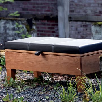 Enok 90 dobbel benk fårskinnsdyna - saueskinn grafittgrå, hvitlakk - Givarps